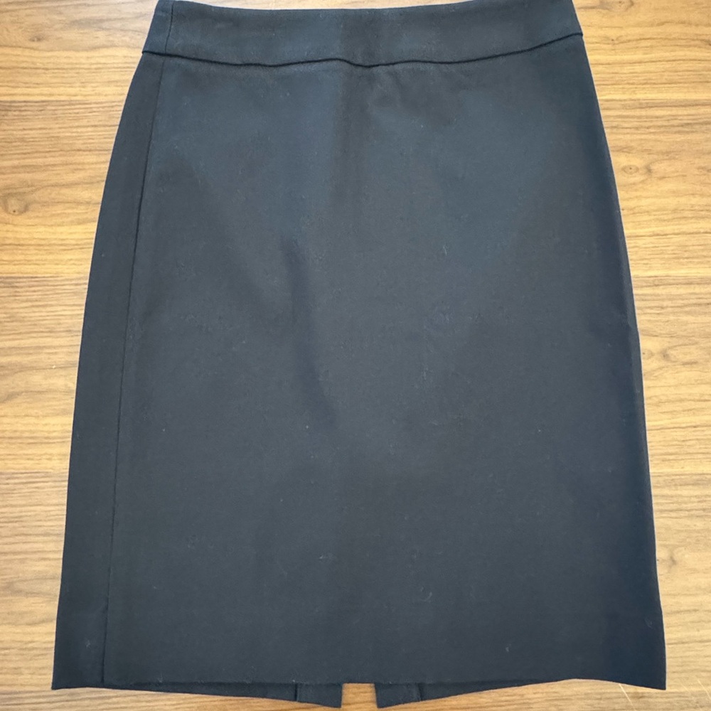 Banana Republic Classic Black Pencil Skirt